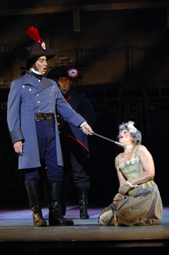 Robert Cuccioli as Javert and Jacquelyn Piro Donovan as Fantine